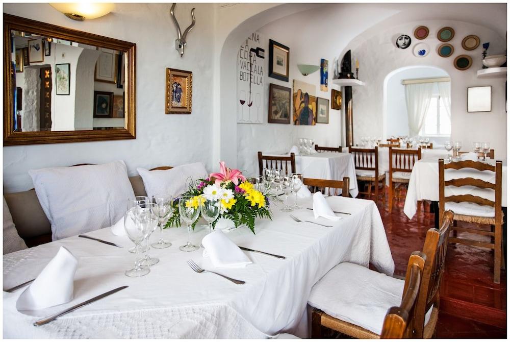 Hostal S'Engolidor Santo Tomás Extérieur photo