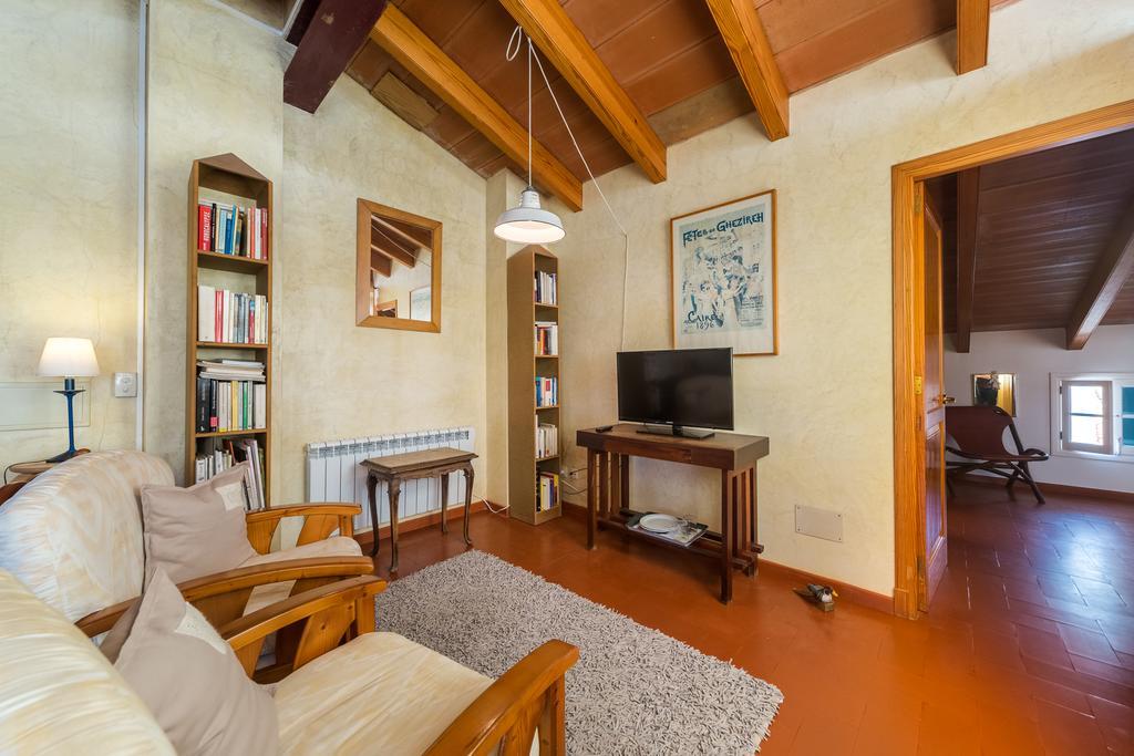 Hostal S'Engolidor Santo Tomás Extérieur photo