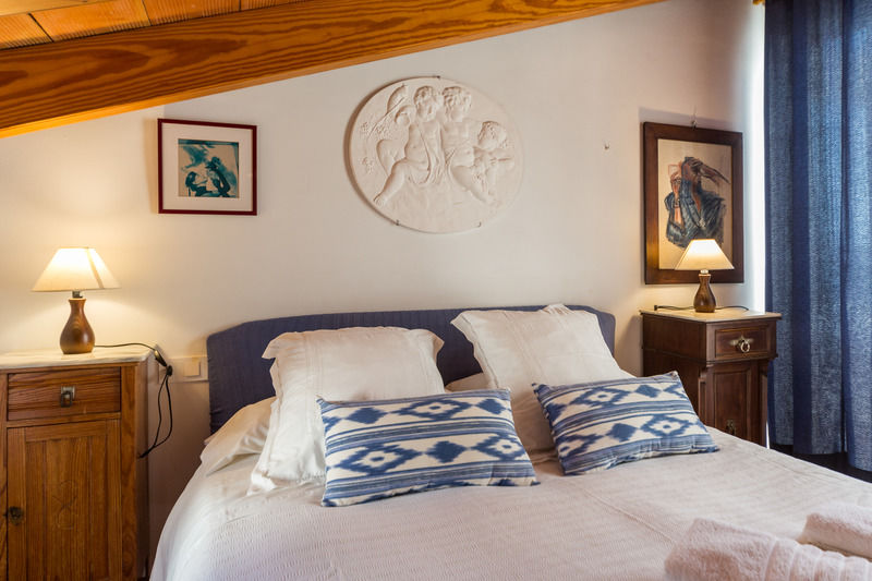 Hostal S'Engolidor Santo Tomás Extérieur photo