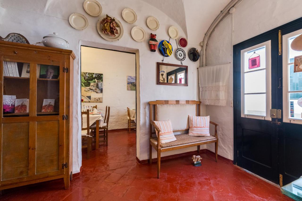 Hostal S'Engolidor Santo Tomás Extérieur photo