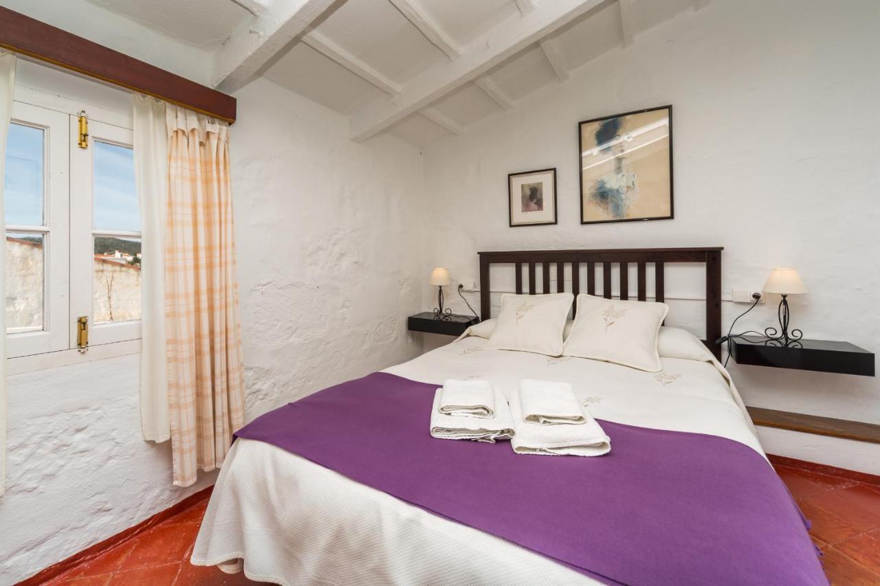 Hostal S'Engolidor Santo Tomás Extérieur photo